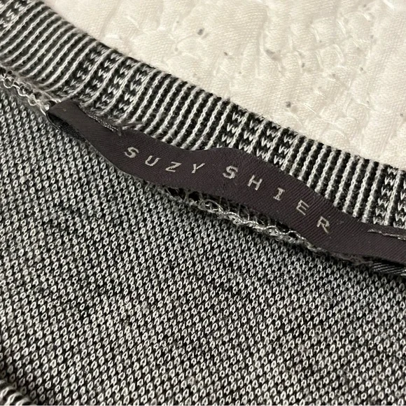 Ladies Suzy Shier Shirt With Fine Plaid Detail - Picture 2 of 3